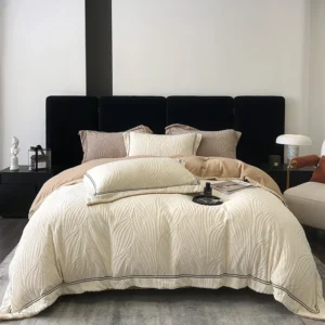 Luxury Velvet Bed Linen winter Comforter Bedding Set Jacquard Quilt Duvet Cover Double Bed Sheets Full Set and pillow cases